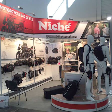 Exposición internacional de motocicletas y accesorios en Milán, Italia.